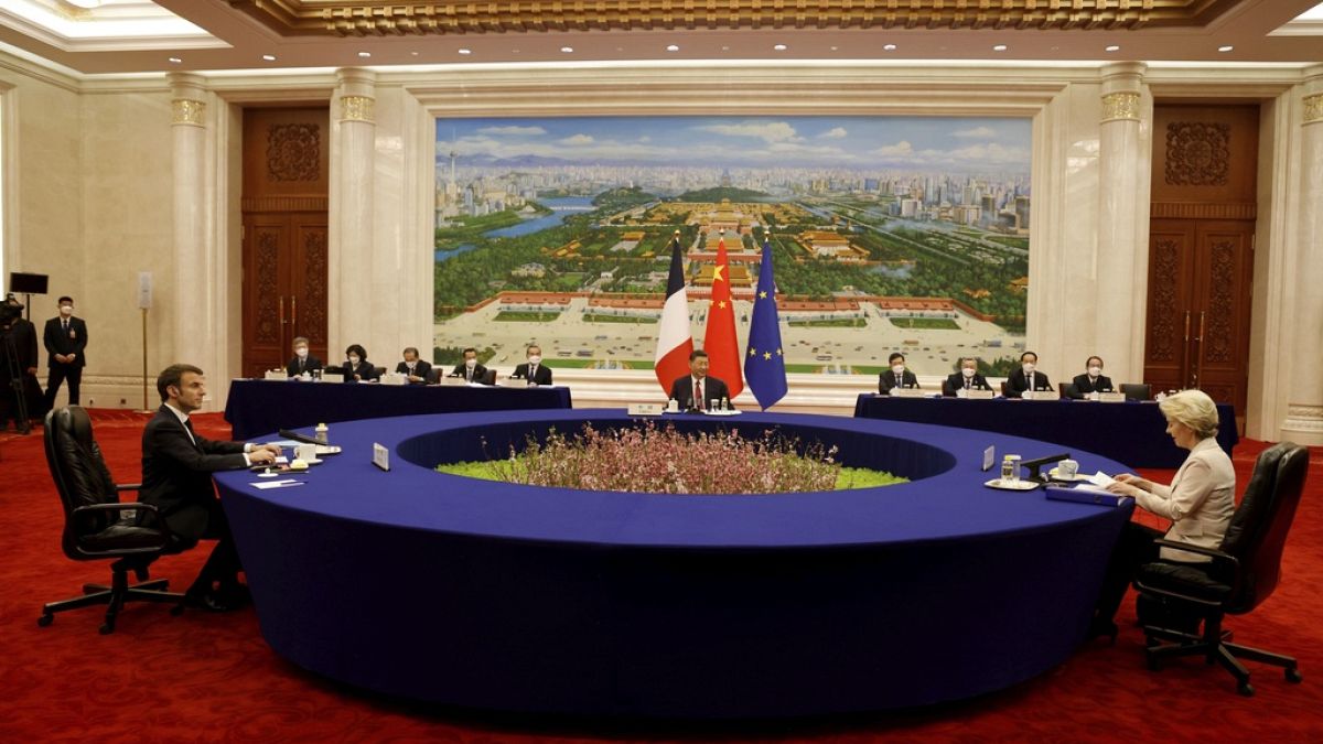 Il trilaterale a Pechino tra Macron, Xi e Von der Leyen
