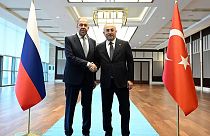 Sergueï Lavrov, ministre russe des Affaires étrangères et son homologue turc Mevlüt Cavusoglu