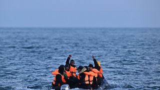 Los migrantes formaban parte de un grupo de 440 que fueron rescatados en aguas internacionales frente a Malta, entre los que había 8 mujeres y 30 niños.