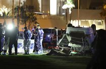 Tel Aviv'de düzenlenen silahlı saldırı ve araçla ezme eyleminde bir kişinin öldüğü, 7 kişinin yaralandığı bildirildi.
