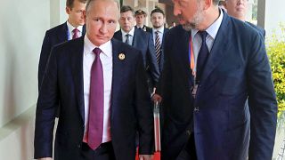Ο πρόεδρος της Ρωσίας Βλαντίμιρ Πούτιν μαζί με έναν ρώσο ολιγάρχη