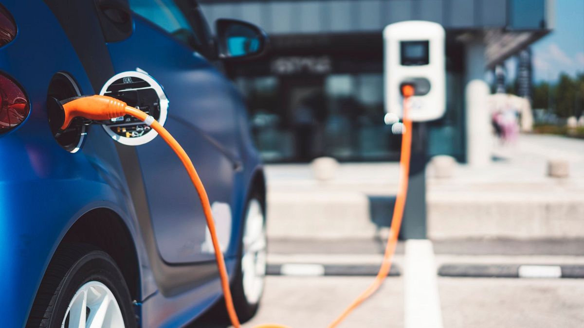 America has unveiled ambitious new electric vehicle targets.
