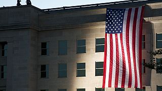 Illusztráció: amerikai zászló a Pentagon homlokzatán