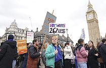 Tüntetés a Trafalgar téren 2023. április 11.