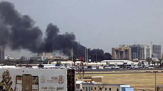تصاعد الدخان من العاصمة السودانية