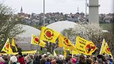 Greenpeace feiert den Atomausstieg vor dem Brandenburger Tor