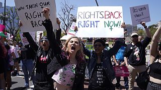Abortuszpárti tüntetés Los Angelesben 2023. április 15-én