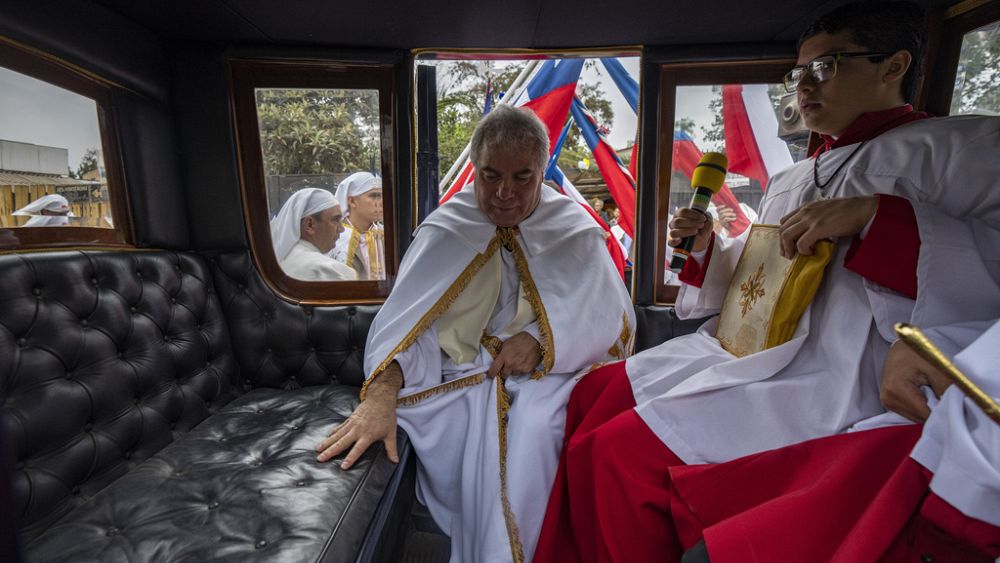 VIDEO: Chile: A una semana de Semana Santa, algunos católicos celebran la fiesta del Cuasimodo