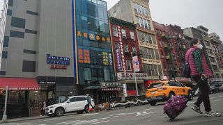 A gyanú szerint ebben az üvegépületben működött a titkos kínai rendőrség a New York-i Chinatownban