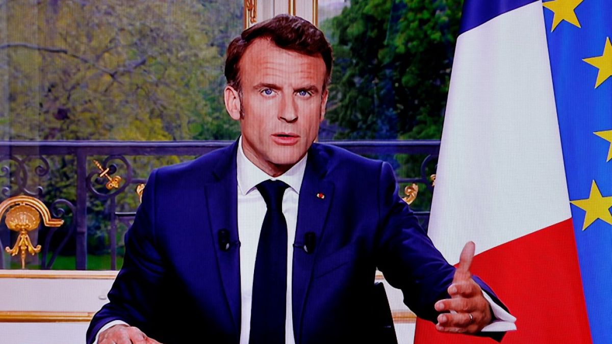 Fransa Cumhurbaşkanı Emmanuel Macron yasalaşan emeklilik reformu hakkında halka seslendi: "Reform gerekliydi"