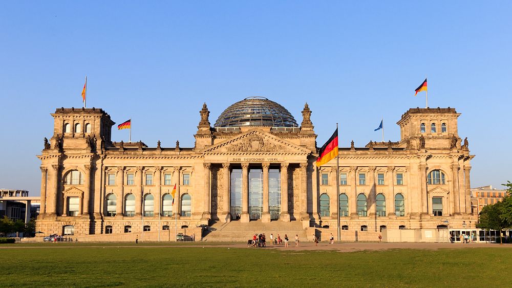 Culture Re-View: The new Reichstag and the architect behind our modern ...