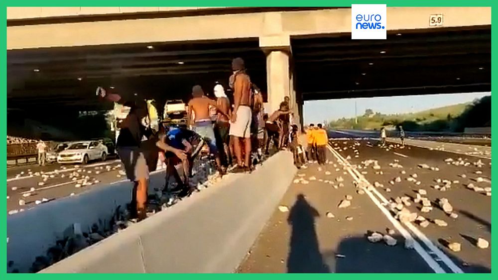 The Cube : des migrants ont-ils vraiment bloqué une autoroute à Calais ?