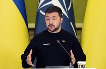 Die Ukraine wünsche sich eine formelle Einladung auf dem NATO-Gipfel im Juli, erklärte Selenskyj.