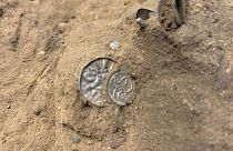 سکه‌های نقره‌ای کشف‌شده در شمال دانمارک