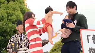 مسابقة سومو بكاء الأطفال في اليابان