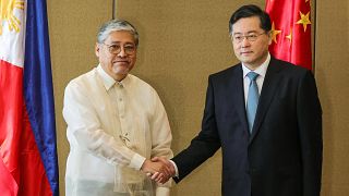 وزير الخارجية الفلبيني ونظيره الصيني