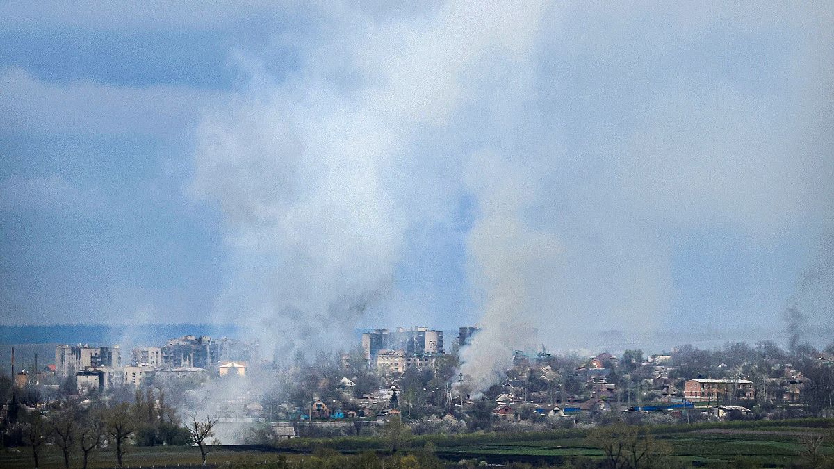 Confrontos continuam entre as forças russas e ucranianas no leste do país