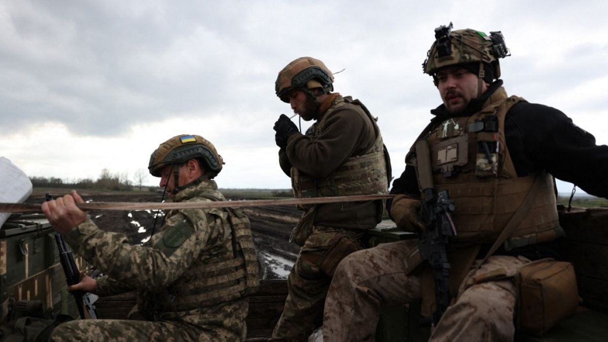 عناصر من القوات الأوكرانية خلال التدريبات