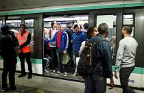 صورة من الارشيف-مترو في باريس-فرنسا