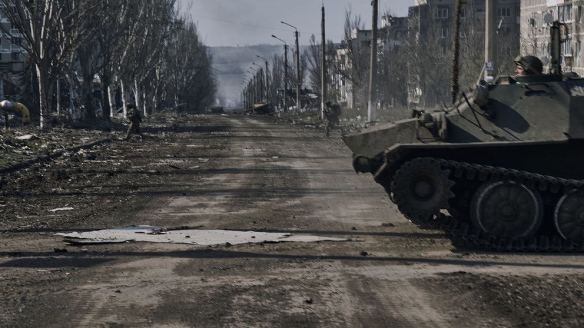 باهموت؛ شهر ویران محاصره شده‌ای در شرق اوکراین