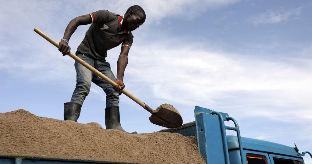 Uganda: Sand mining sparks fear and debate