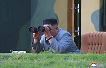  کیم جونگ اون، رهبر کره شمالی در حال نظارت بر آزمایش موشکی، ۲۰۱۹ میلادی