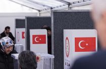 Le bureau de vote du consulat turque de Berlin, le 27 avril 2023