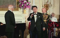 Il karaoke di Yoon alla Casa Bianca