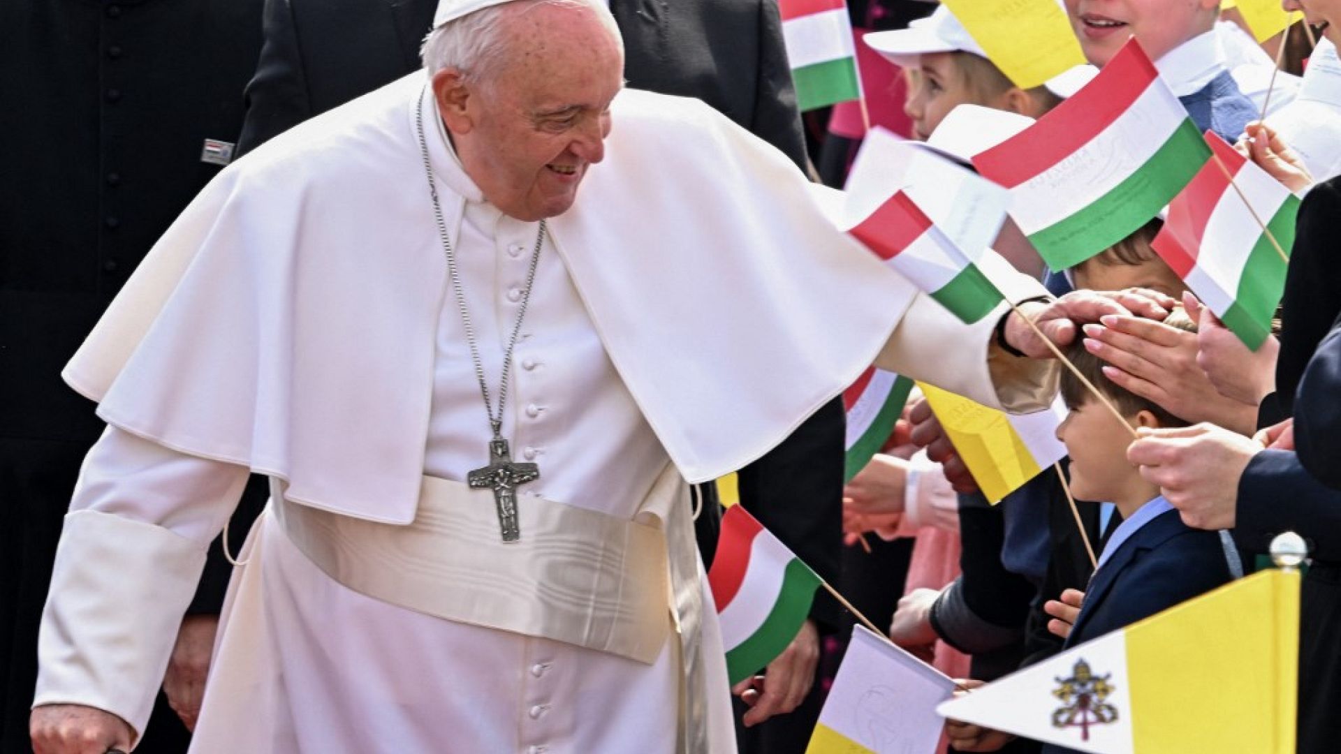 Premier Jour De La Visite Du Pape à Budapest | Euronews