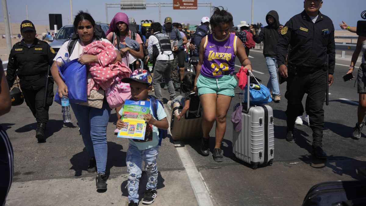 Folyosó a menekülőknek a chilei-perui határon