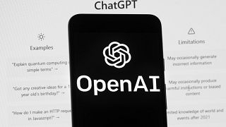 İtalya'da yapay zeka sohbet robotu ChatGPT'ye erişim engeli kaldırıldı