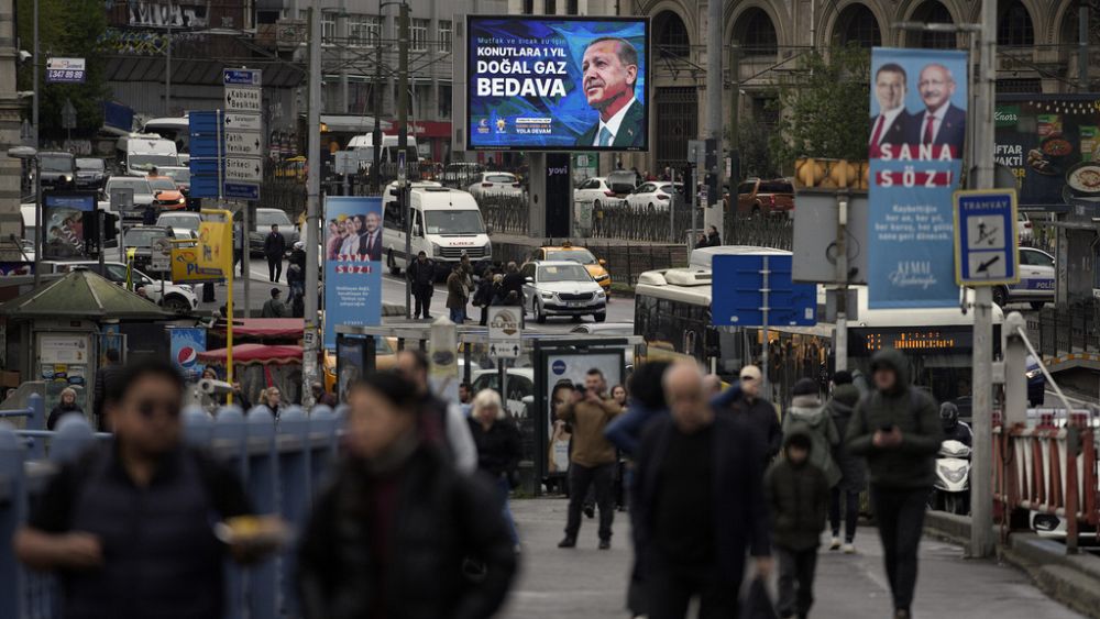 Prezydent Turcji występuje publicznie po tym, jak pojawiły się doniesienia, że ​​od wtorku jest chory