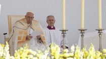 El papa Francisco en su homilía en Budapest ante 50 000 personas