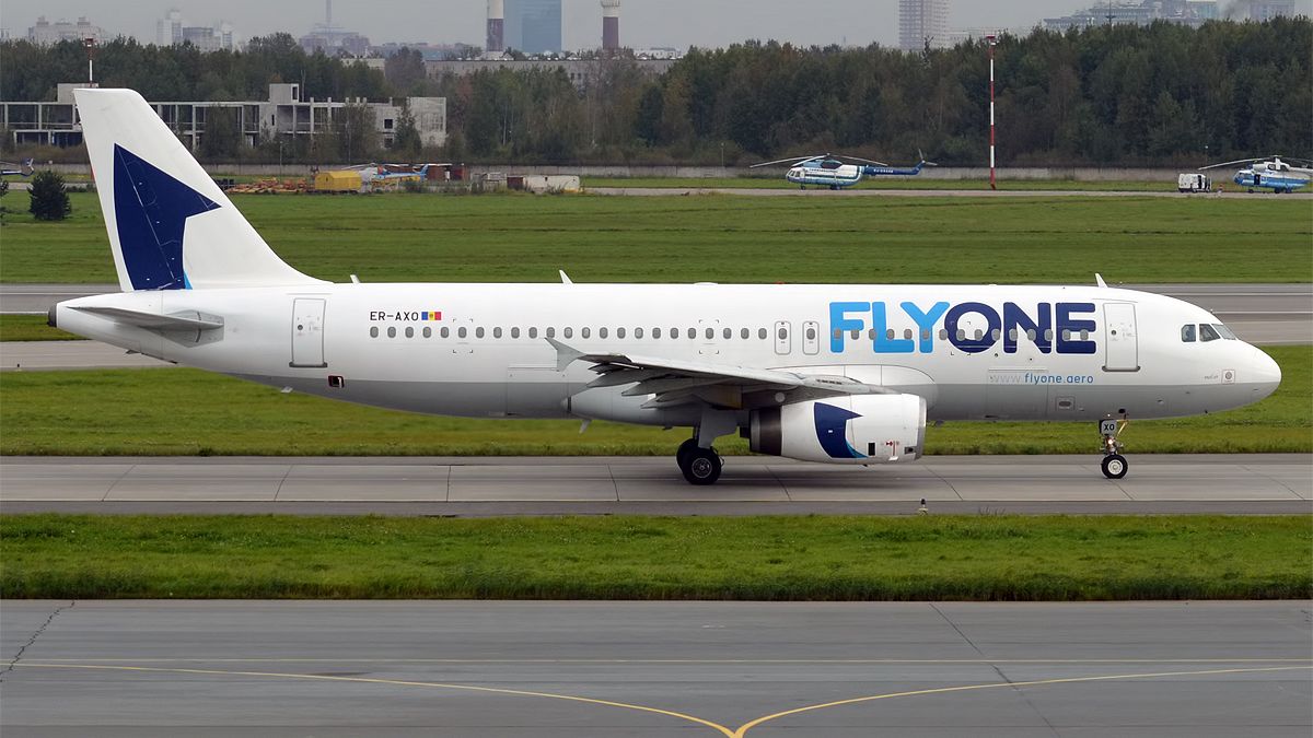 FlyOne uçağı