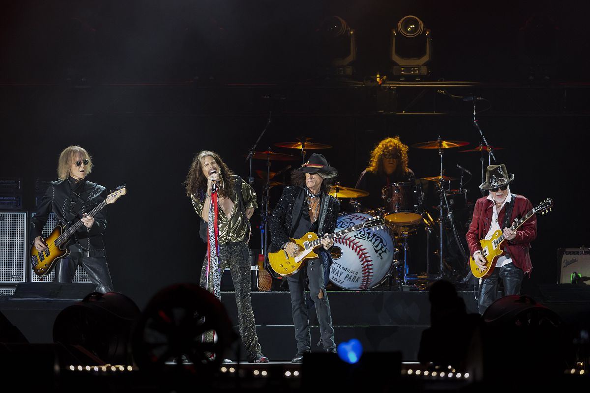 Legendary Rock Band Aerosmith Announces Farewell Tour Starting In ...