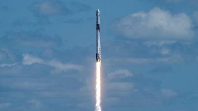 Lancement de la fusée SpaceX Falcon 9 le 5 octobre 2022, transportant le vaisseau Crew5 Dragon, avec 4 astronautes à bord. Prochain arret : la Station spatiale internationale
