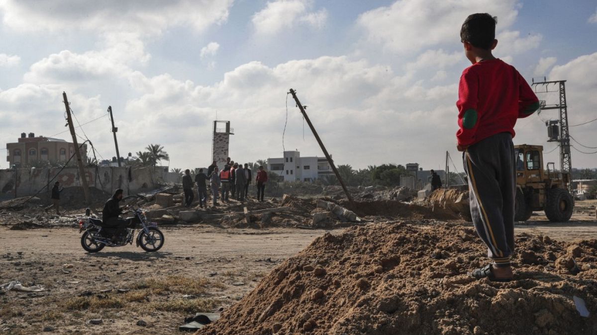 Un ragazzo palestinese a  Deir al Balah, Gaza (3 Maggio 2023)