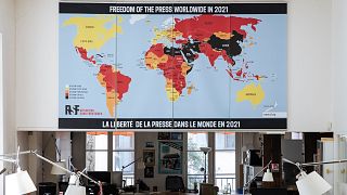 نقشه وضعیت آزادی مطبوعات در دفتر پاریس متعللق به سازمان گزارشگران بدون مرز در سال ۲۰۲۱