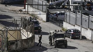 Οχήματα του ισραηλινού στρατού κατά τη διάκρεια επέμβασης στην Ναμπλούς