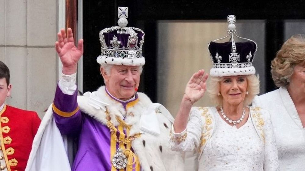 King Charles III and Queen Camilla crowned in Westminster