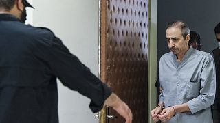 Farajollah Cha'ab, de doble nacionalidad iraní y sueca, llega a una sala del Tribunal Revolucionario en Teherán. El Gobierno ejecutó a Cha'ab el sábado 6 de mayo de 2023.