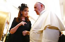 Papa Francis, Eski Arantin Devlet Başkanı Kirchner'le 2015 yılında özel bir toplantıda bir araya gelmişti
