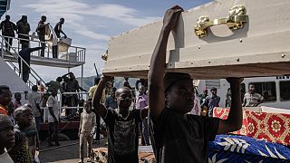 RDC : le gouvernement offre des cercueils pour les morts des inondations