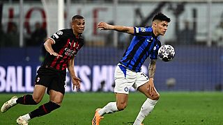 L'Inter remporte le match 2-0 contre l'AC Milan.