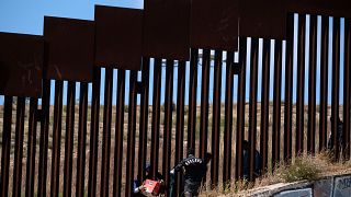 الجدار الحدودي بين المكسيك والولايات المتحدة