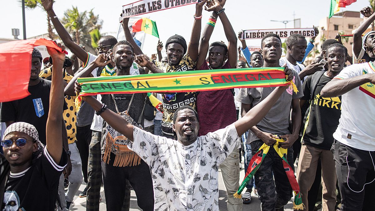  مظاهرة دعا إليه التحالف السنغالي المعارض الجديد ضد احتمال ترشح رئيس البلاد الحالي لولاية ثالثة في الانتخابات الرئاسية. 2023/05/12
