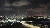 Razzi provenienti da Gaza sulla città israeliana di Ashkelon. (14.5.2023)
