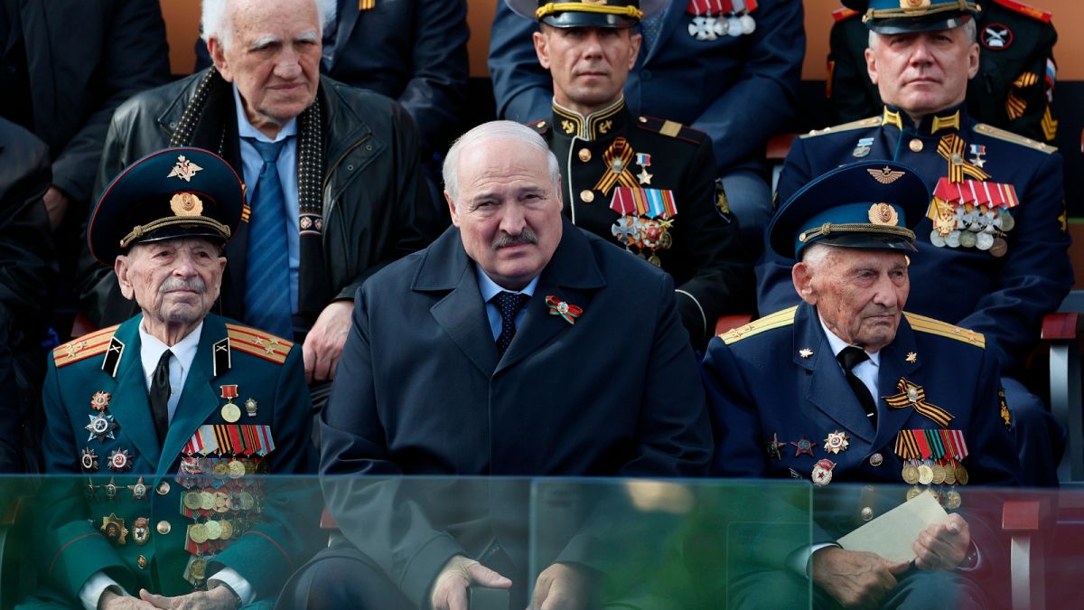 Александр Лукашенко на параде в Москве. 9 мая 2023 года