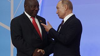 Le commandant de l'armée de terre sud-africaine en visite en Russie