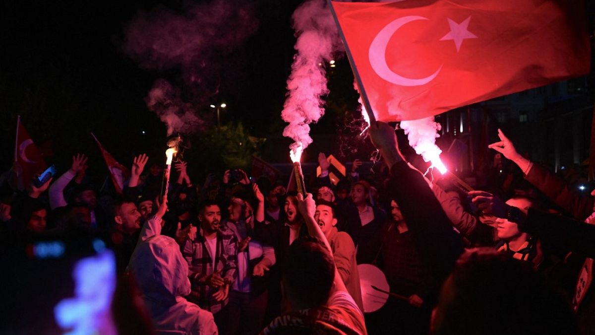 Des partisans de Recep Tayyip Erdogan le soir du premier tour de l'élection.
